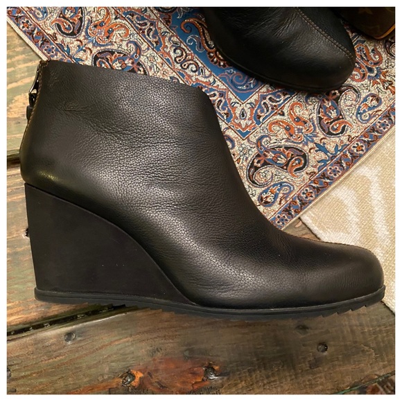KorkEase Shoes Kork Ease Korks Haldor Black Leather Wedge Bootie